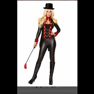 Sassy Ringleader Women's Costume size small